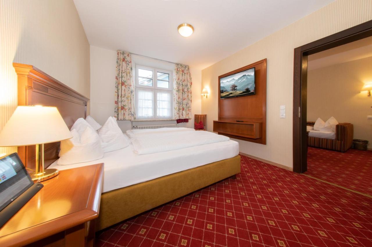 Hotel Gasthof Post Неселванг Екстериор снимка